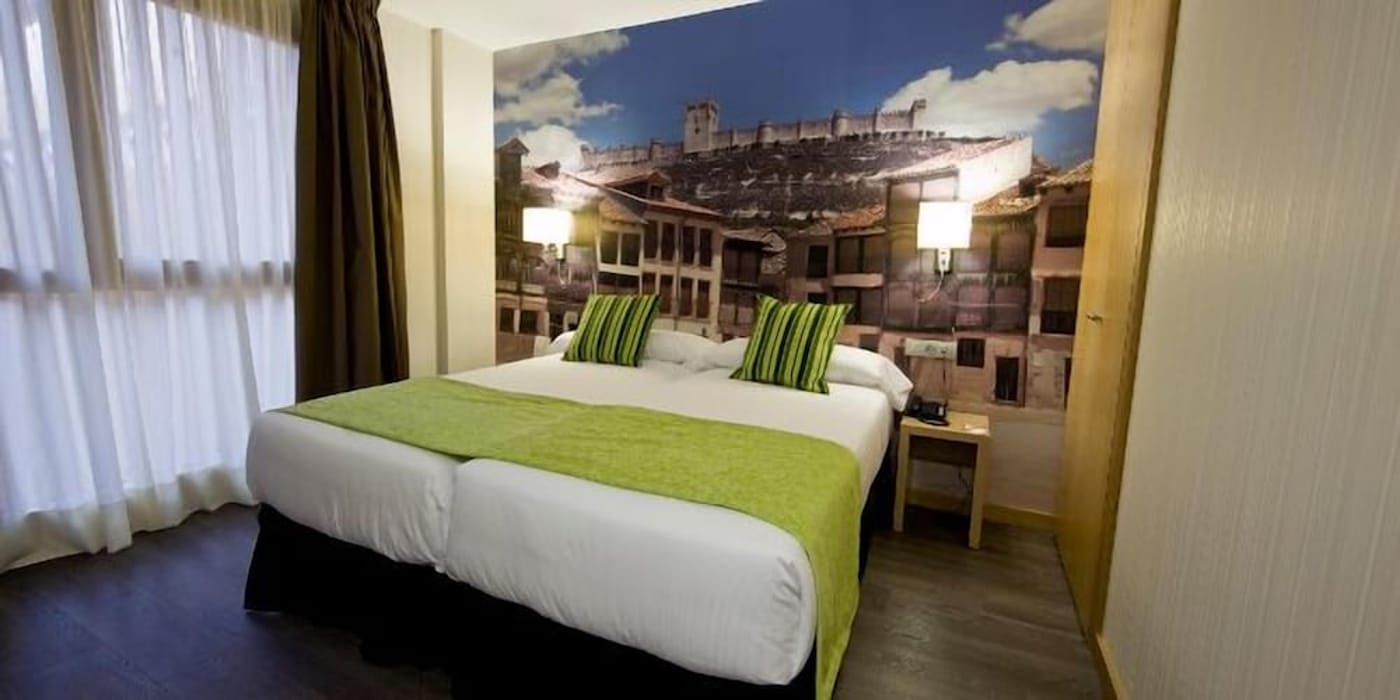 expedia-3159688-25