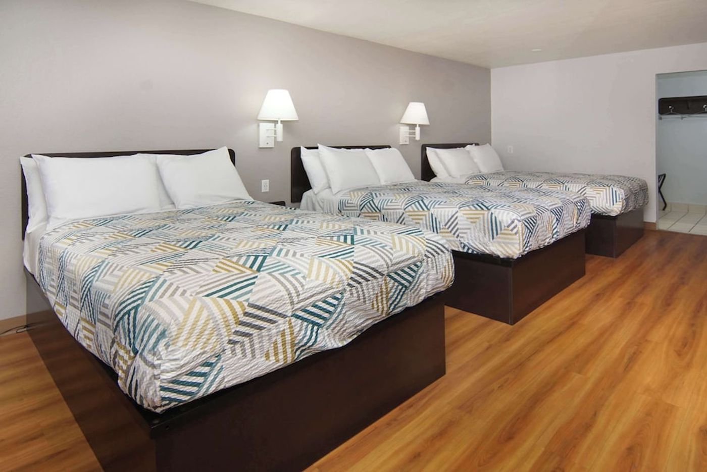 expedia-3160539-12