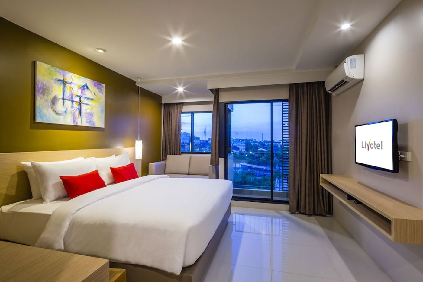expedia-3162840-15