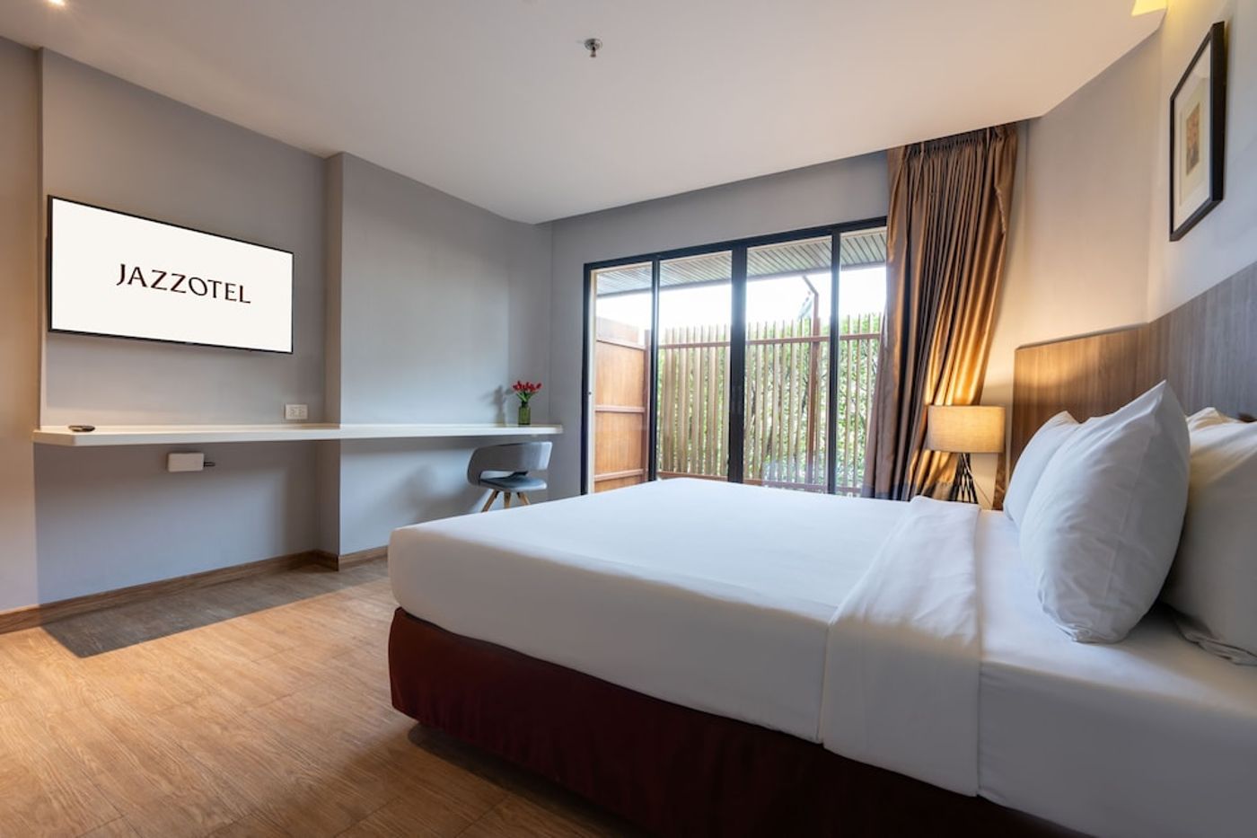 expedia-3162797-5