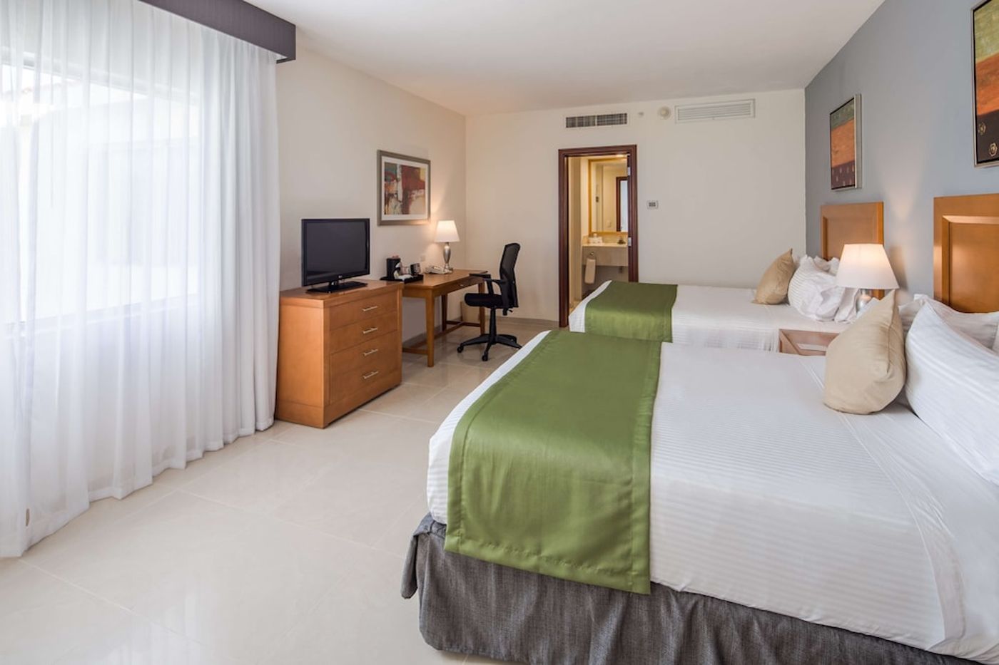 expedia-3166539-3