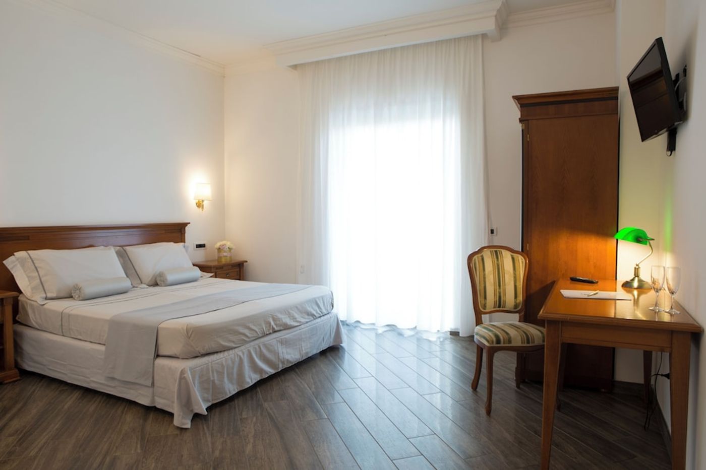 expedia-3166842-12