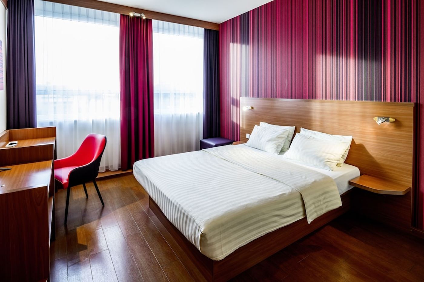 expedia-3159925-12