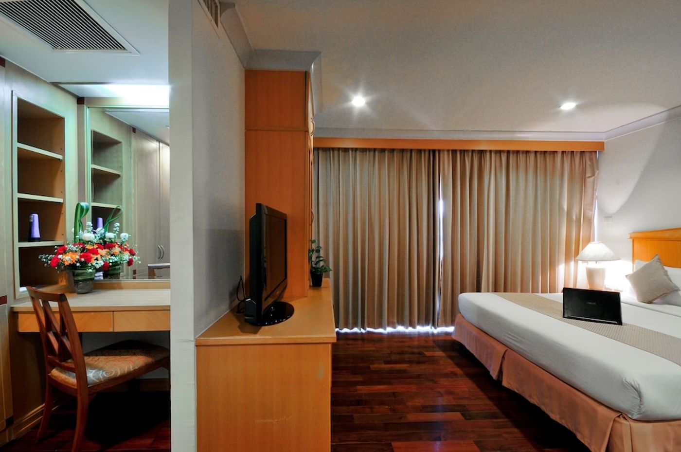 expedia-3166255-9