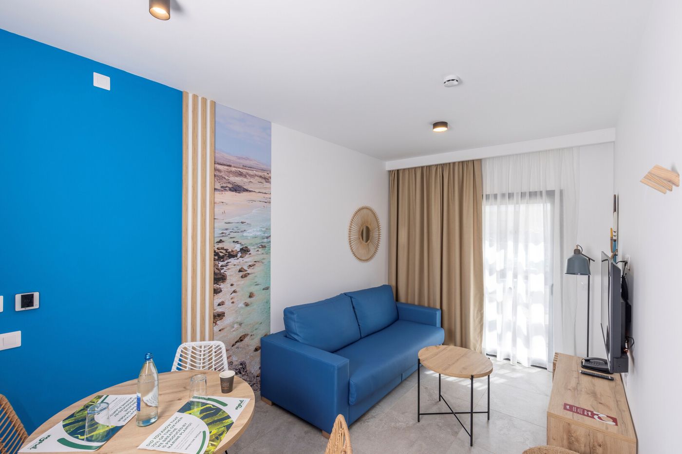 09.09.26 Esmeralda Cotillo Homes by LIVVO