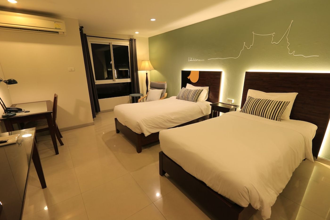 expedia-3162918-18