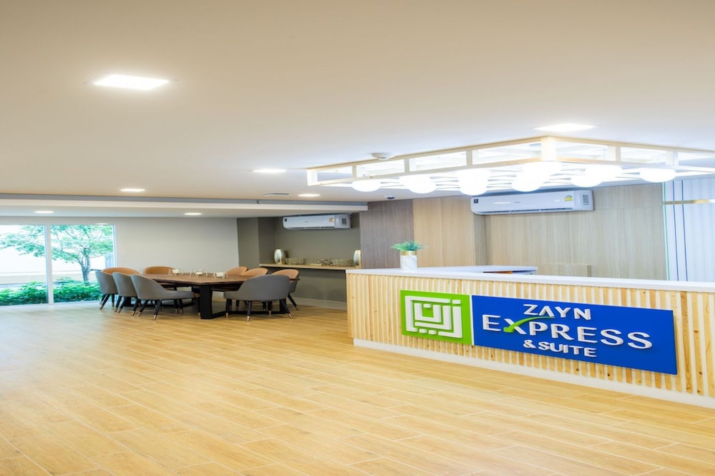 expedia-3159120-10
