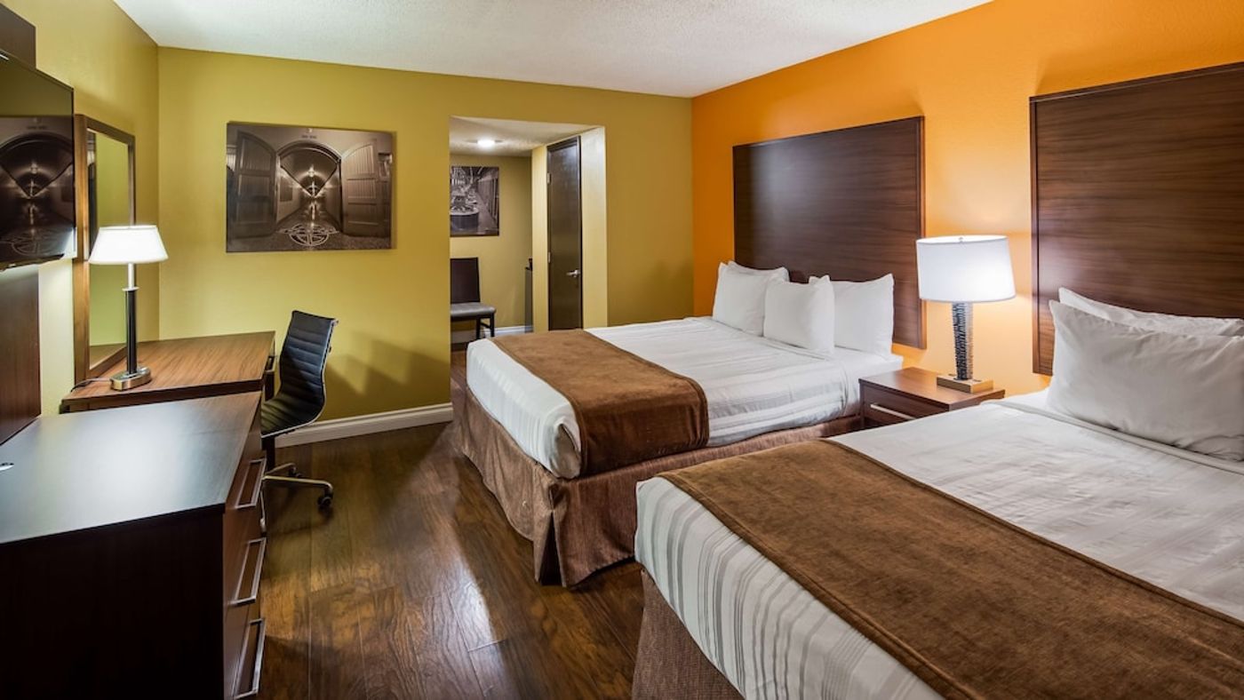 expedia-3160836-4