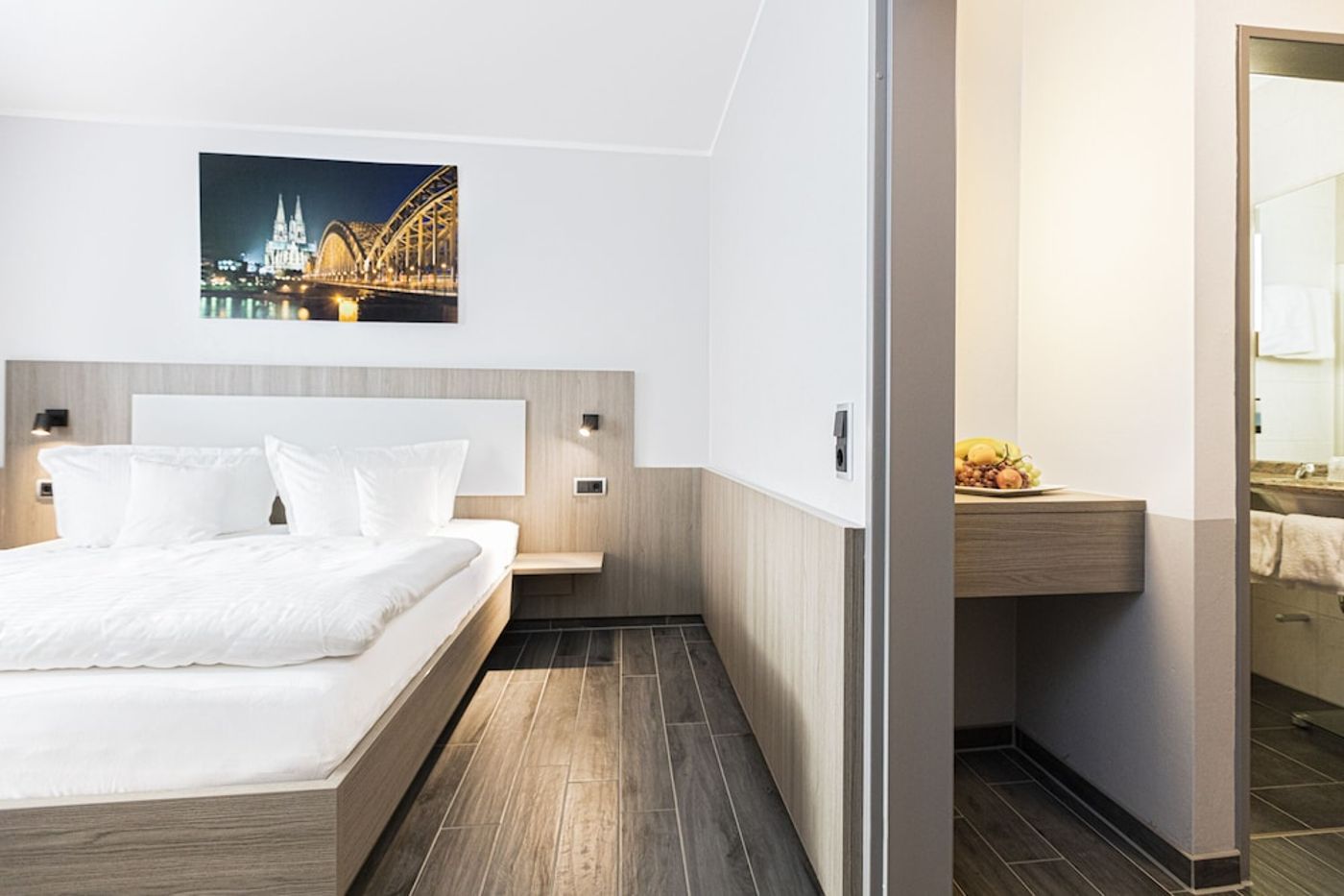 expedia-3165940-12