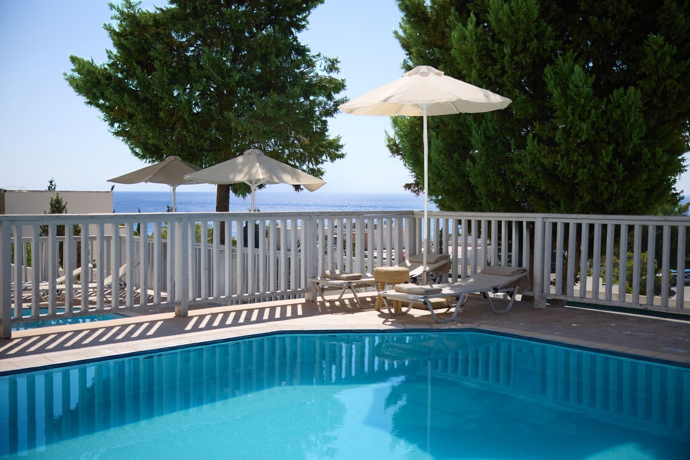 Kiotari Miraluna Beach Resort