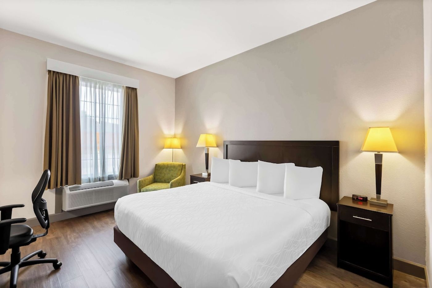 expedia-3160806-14