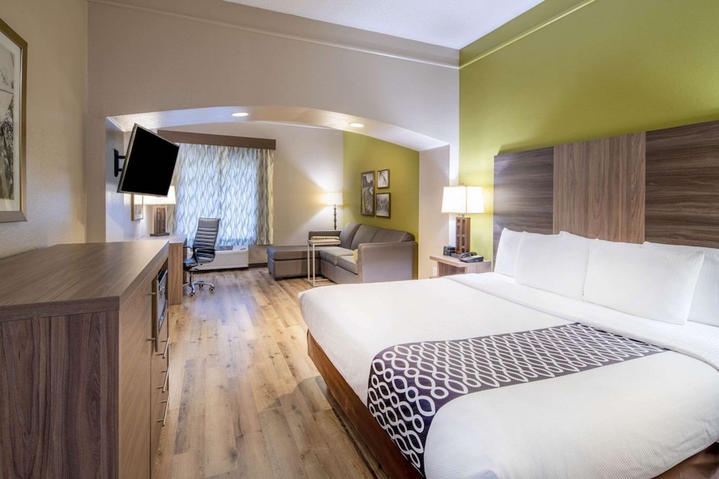 expedia-3166179-12