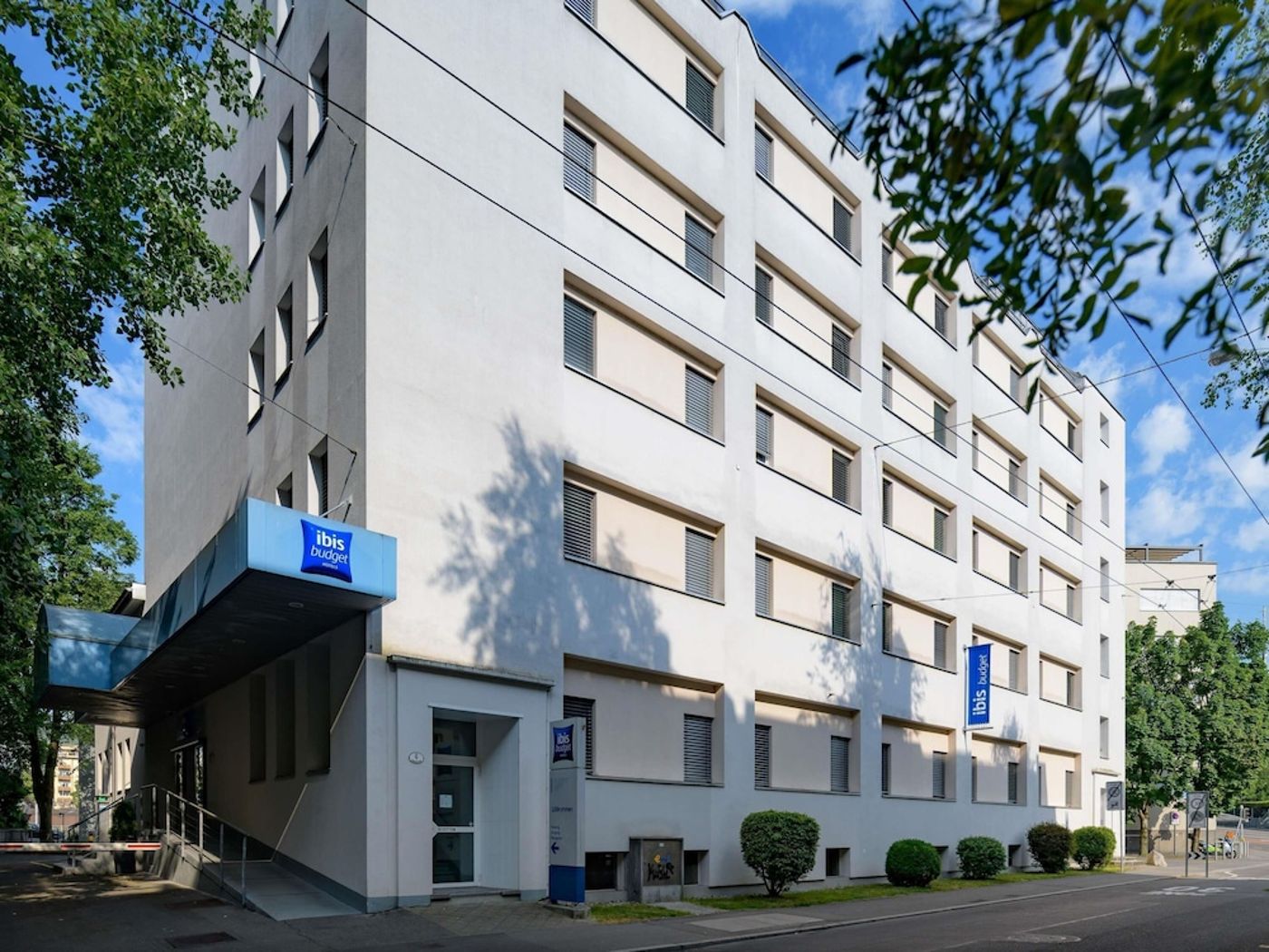 expedia-3165250-1