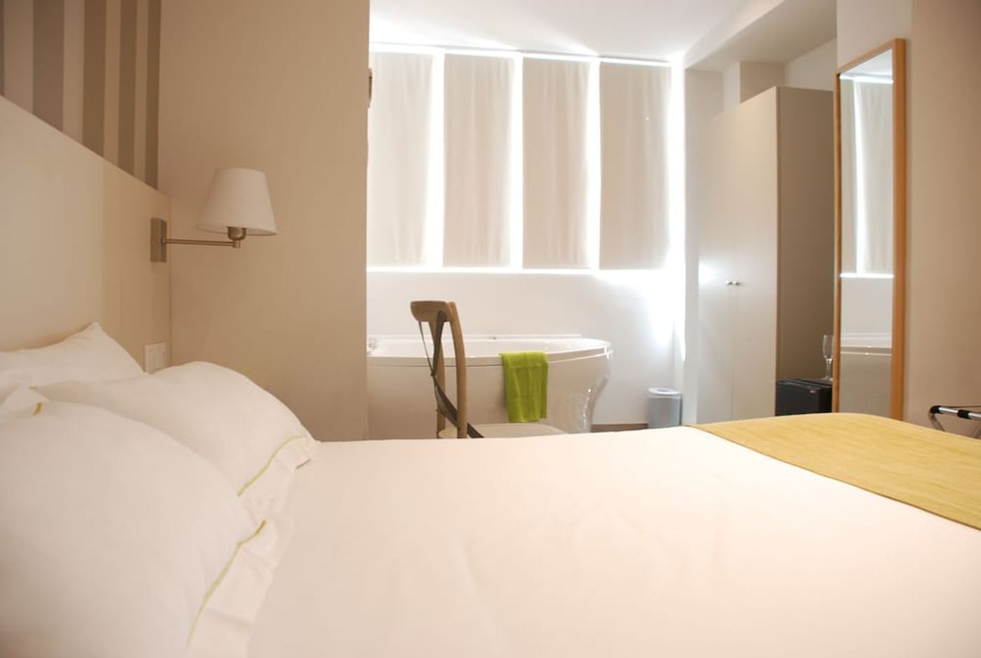 expedia-3162746-13
