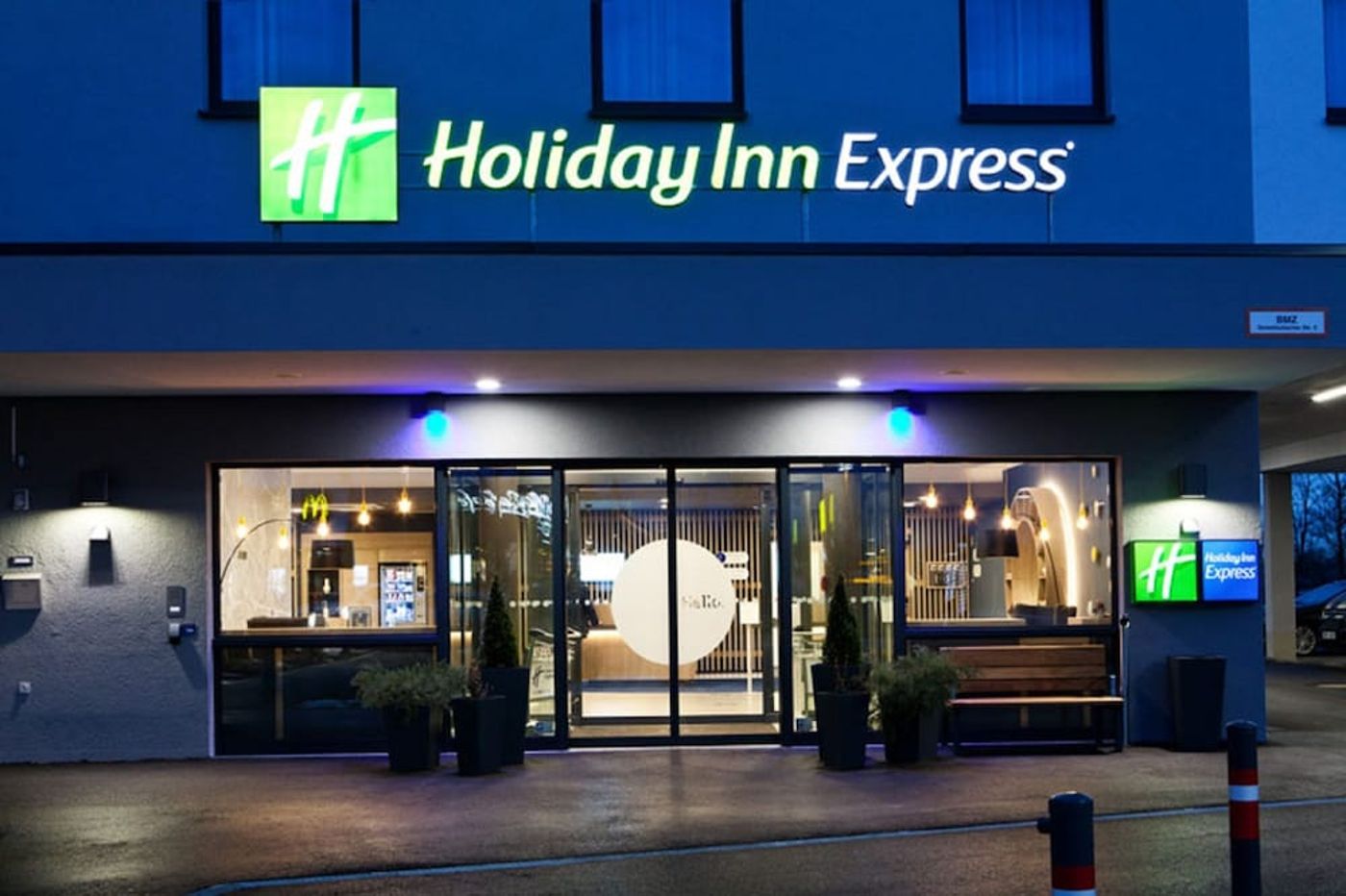 expedia-3165365-1