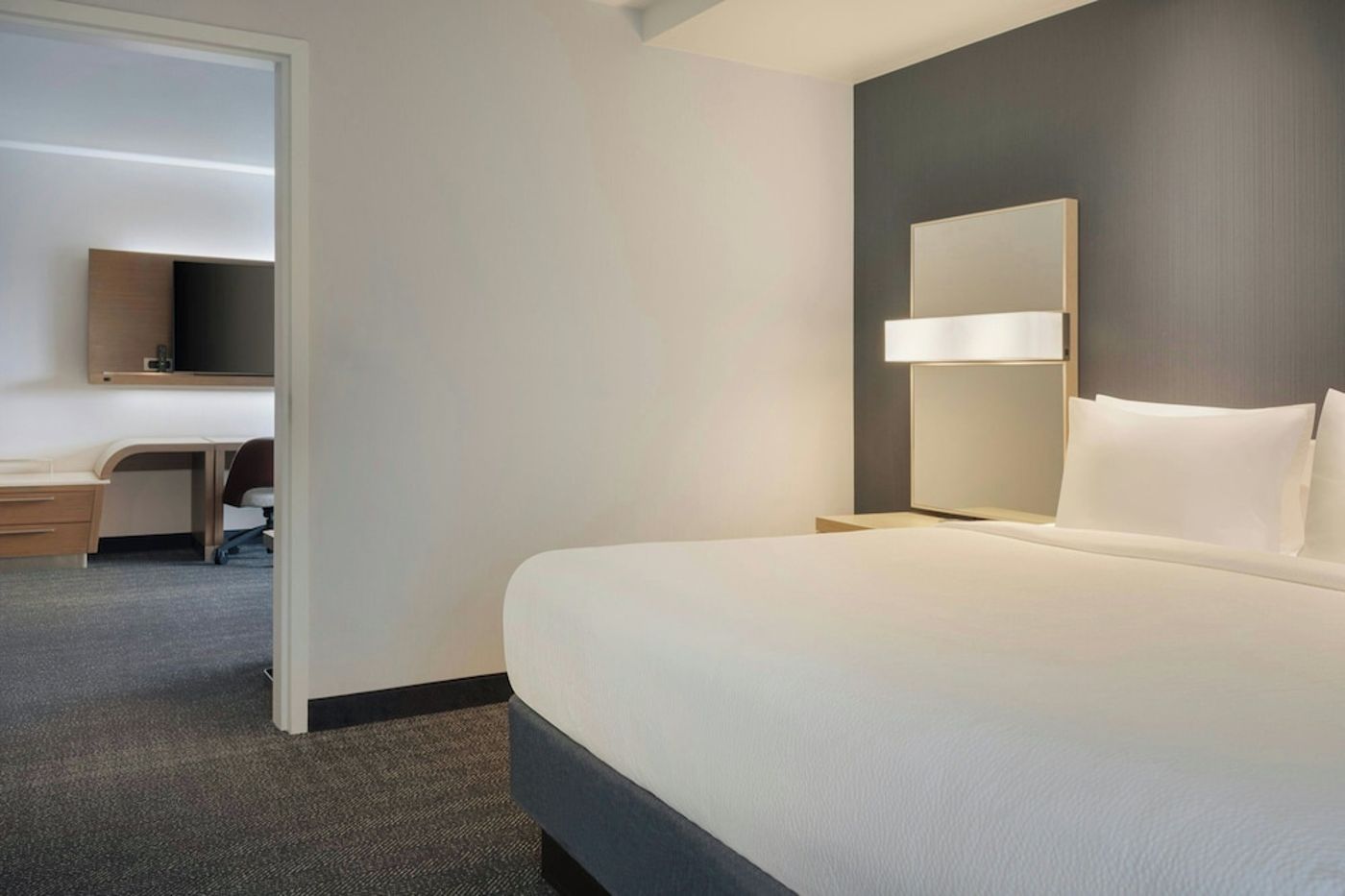 expedia-3159659-25
