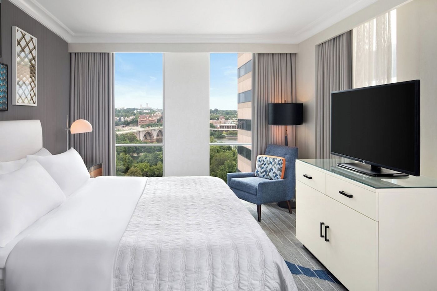 expedia-3159413-18