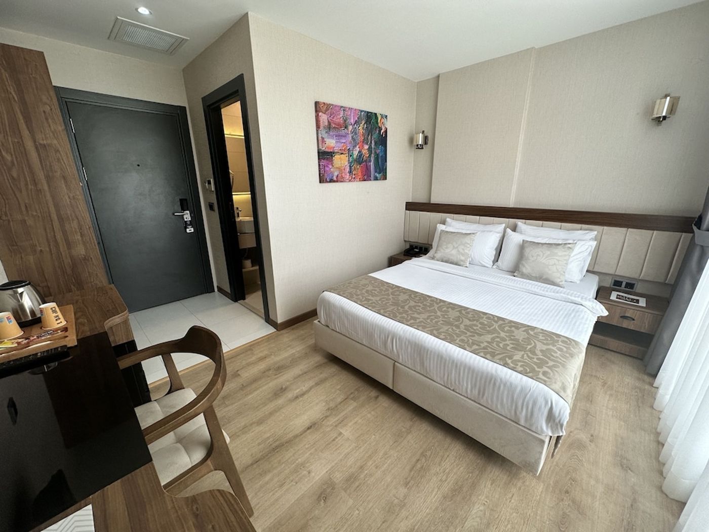expedia-3159480-25