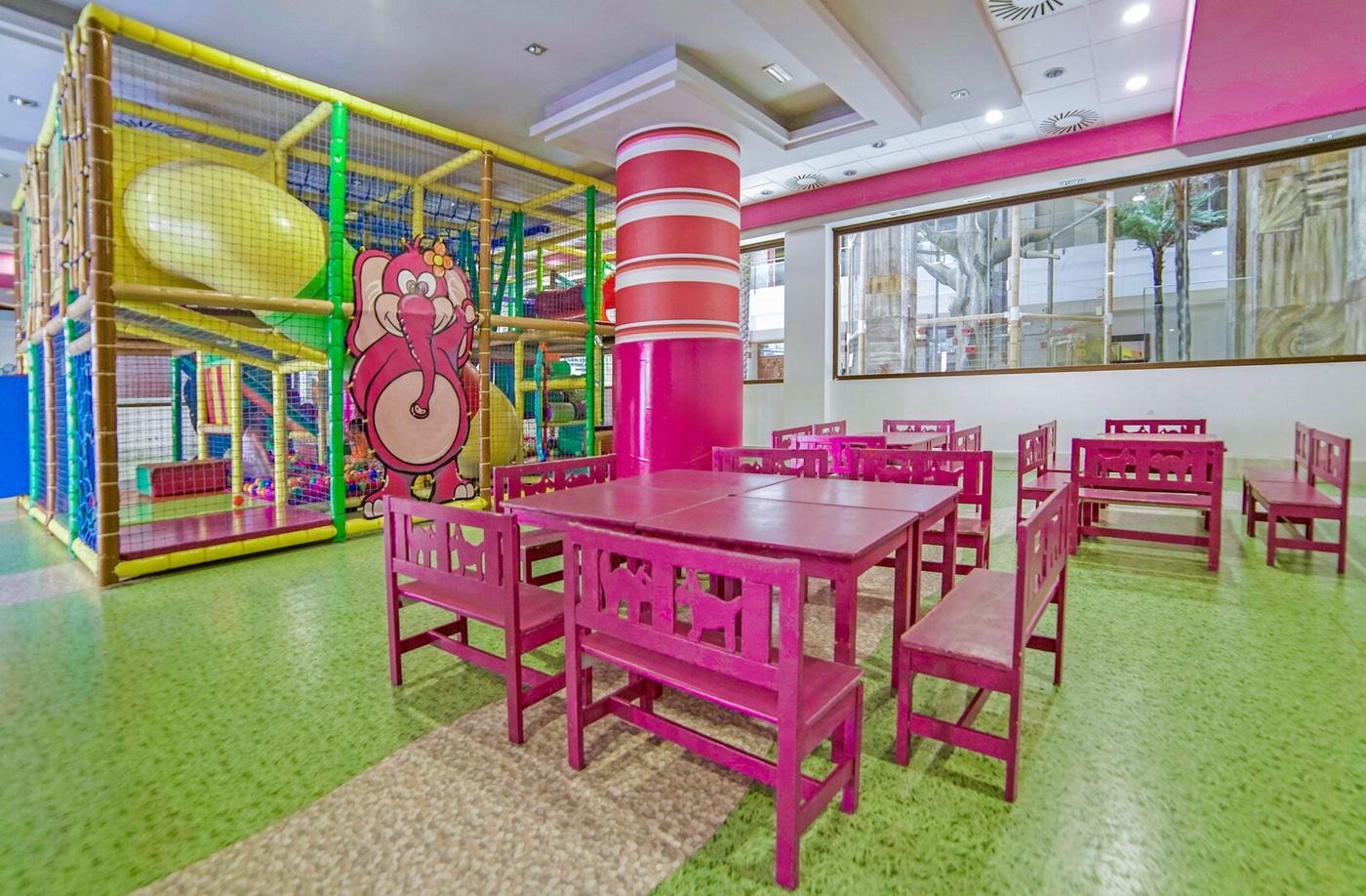 21.04.26 Holiday World Polynesia