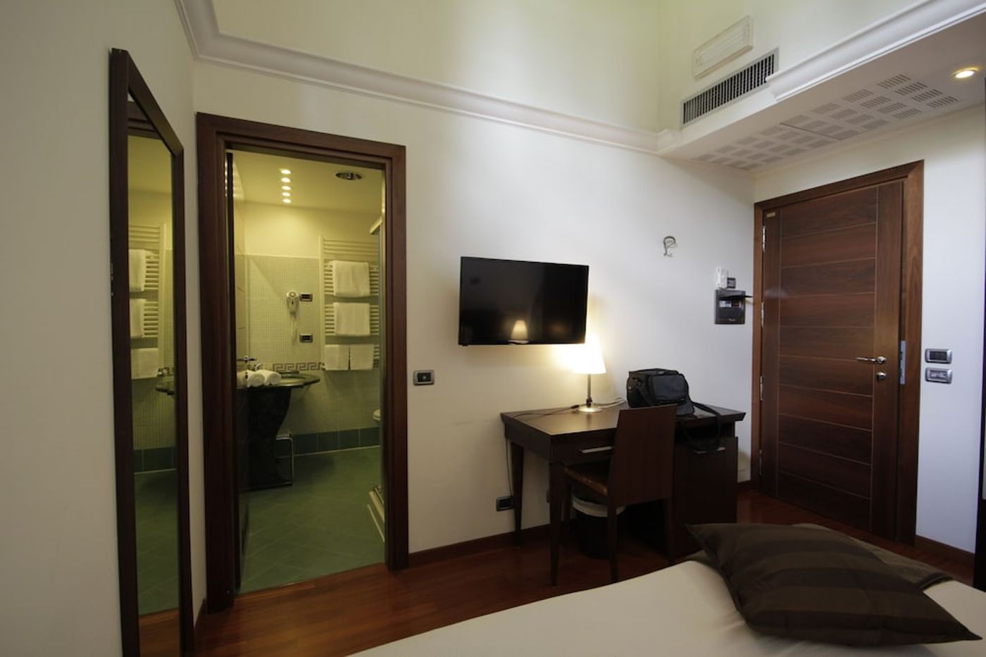 expedia-3163481-14