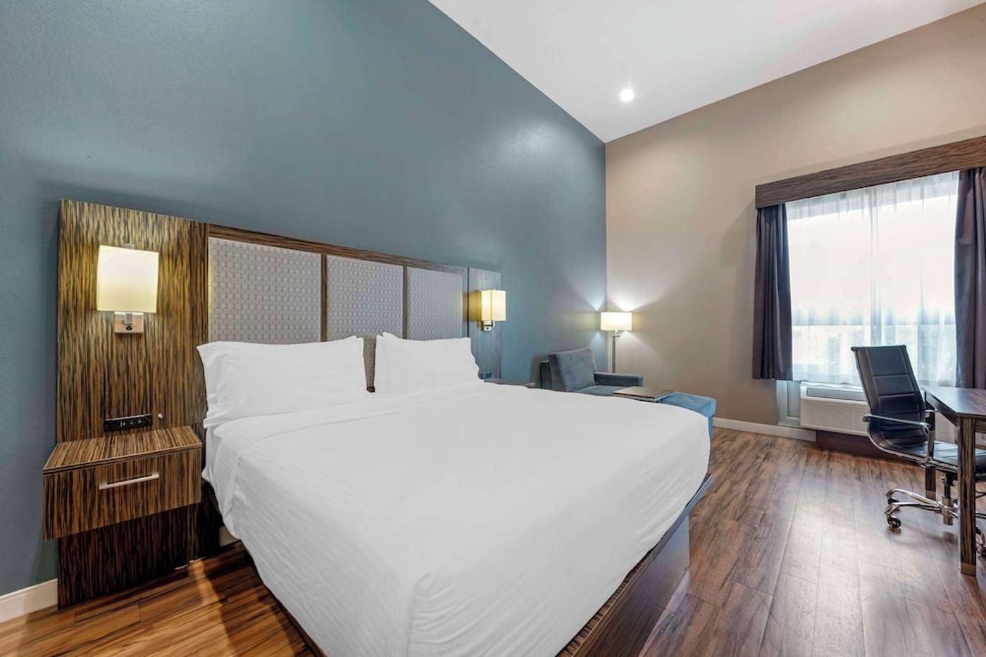expedia-3160198-10