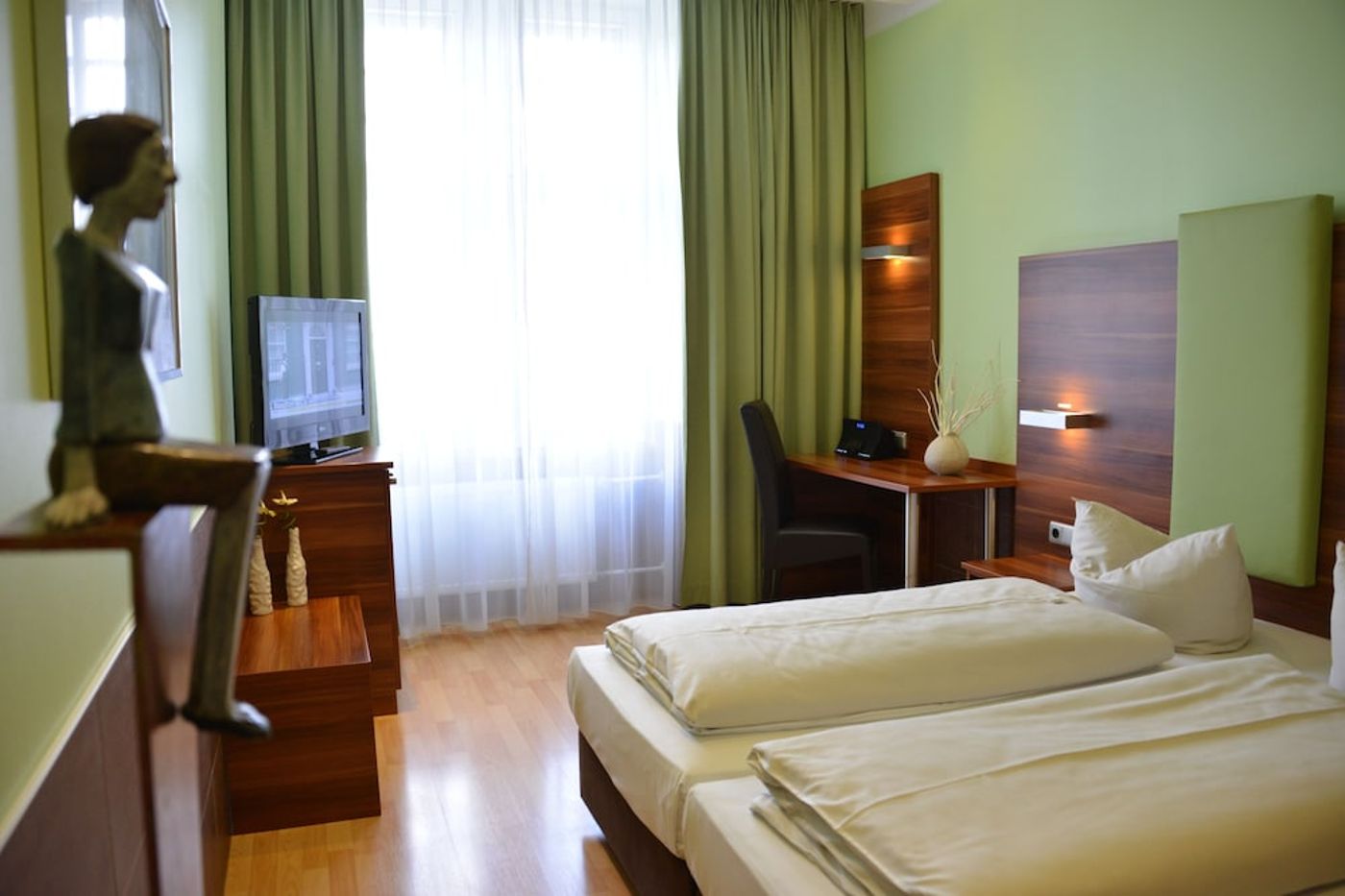 expedia-3165020-23