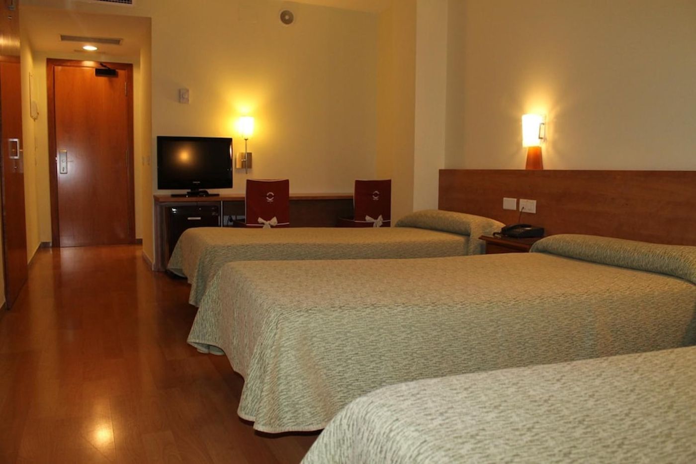expedia-3165894-29