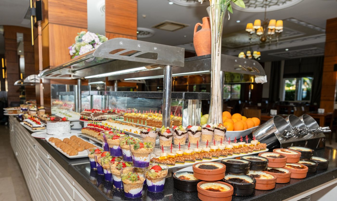 Lake & Riverside Hotel & Spa