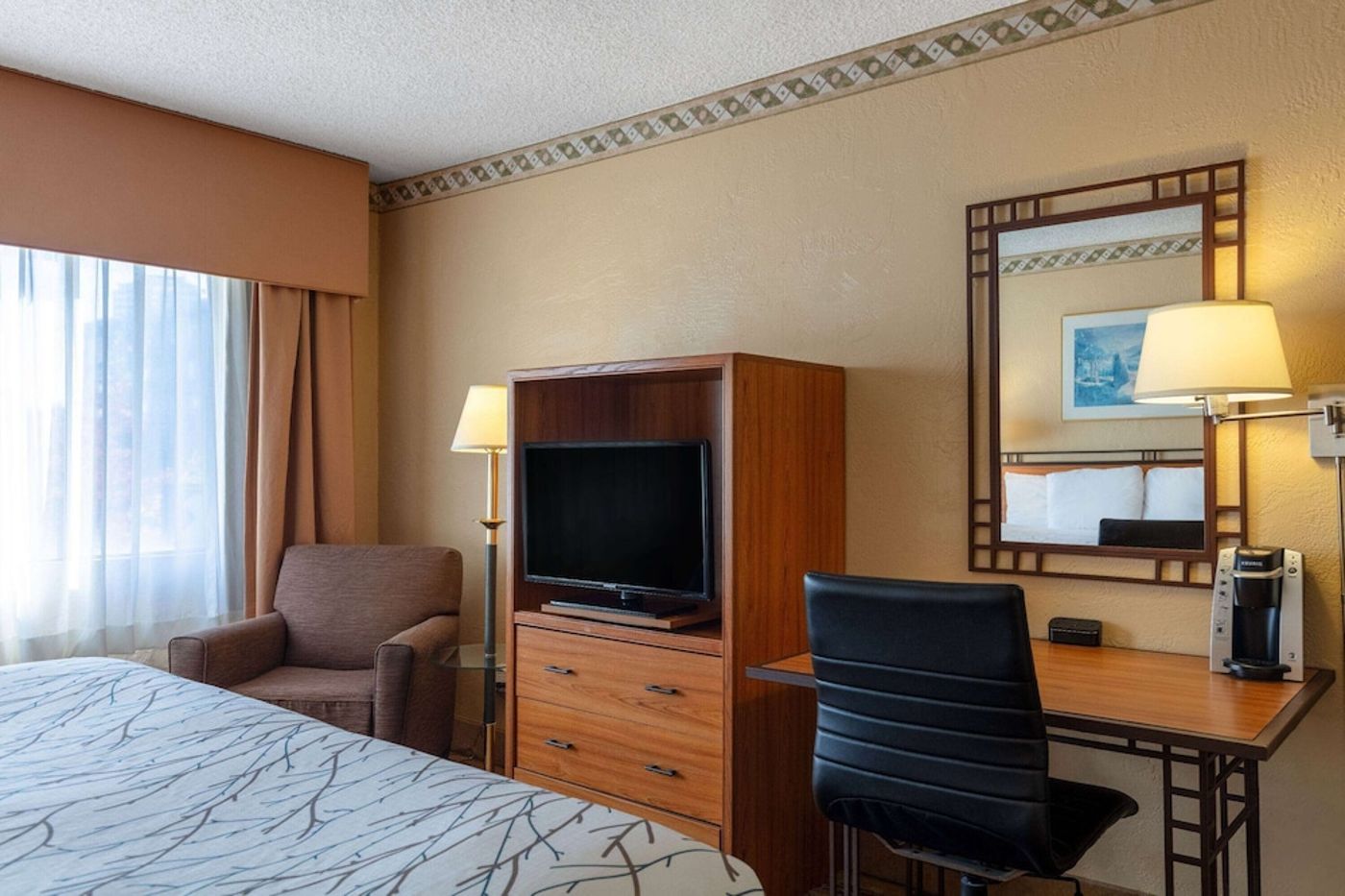 expedia-3161165-25