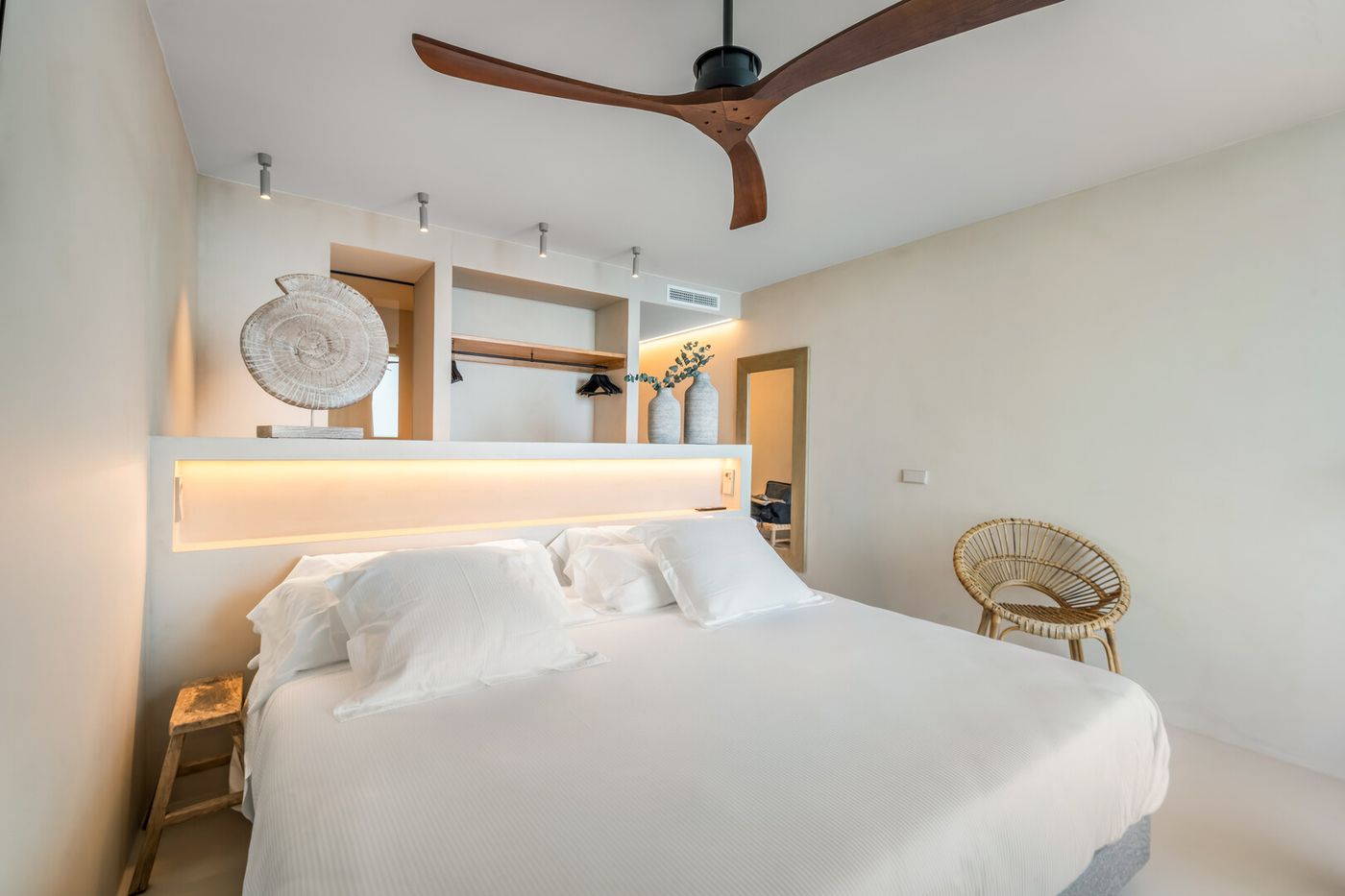 10.08.26 Suites by Miramar