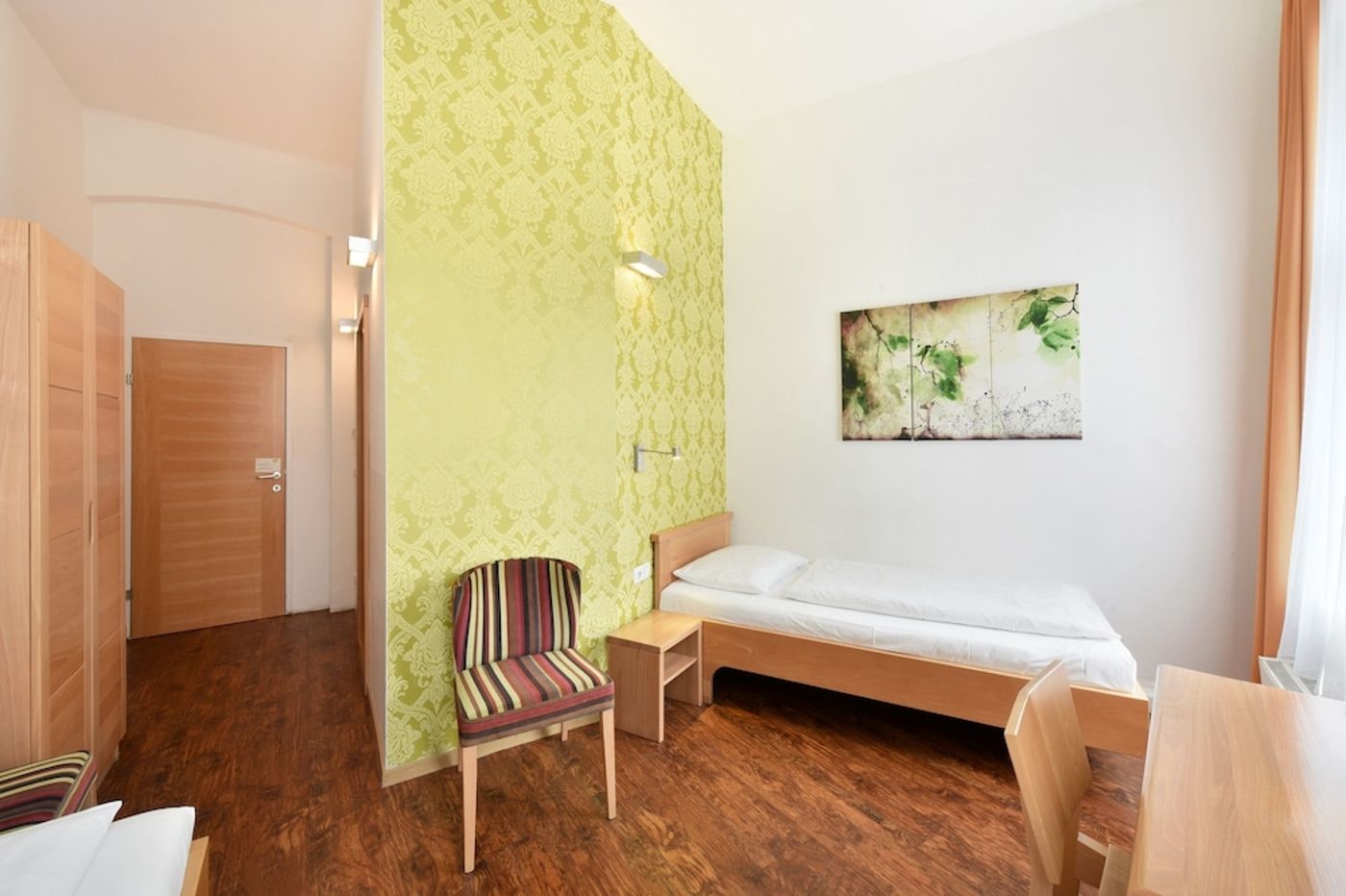 expedia-3163953-13