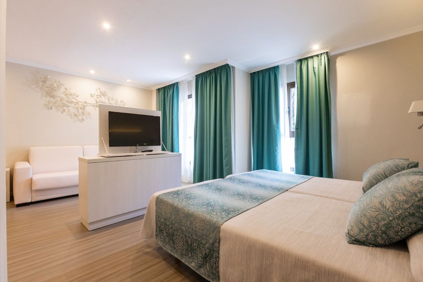 03.02.26 Ona Palmira