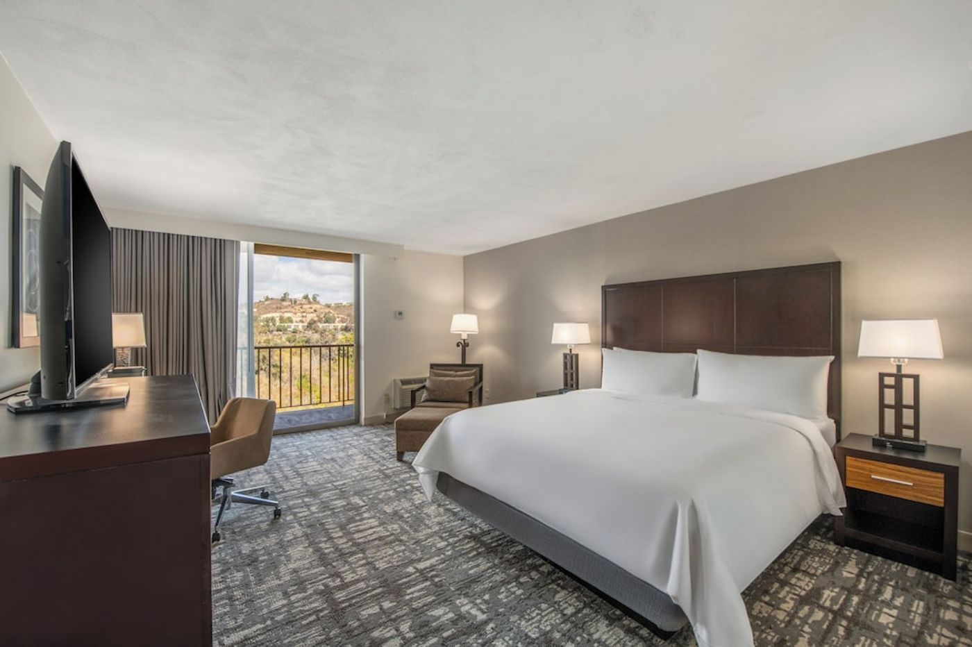 expedia-3158920-23