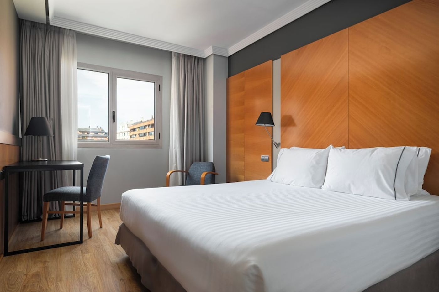 expedia-3159677-25