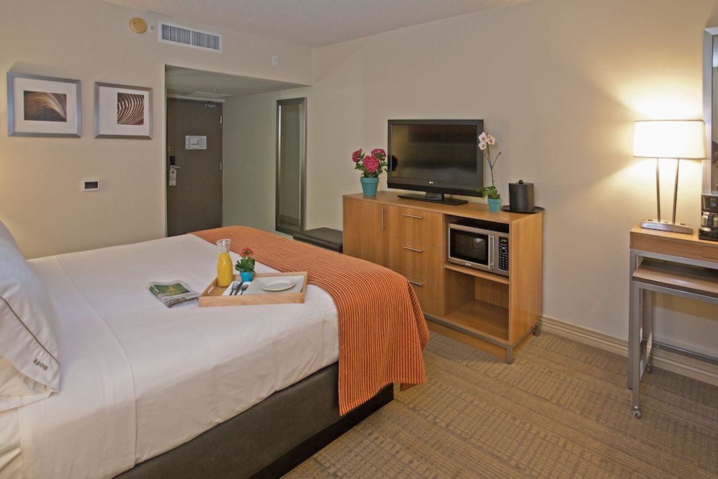 expedia-3159643-12