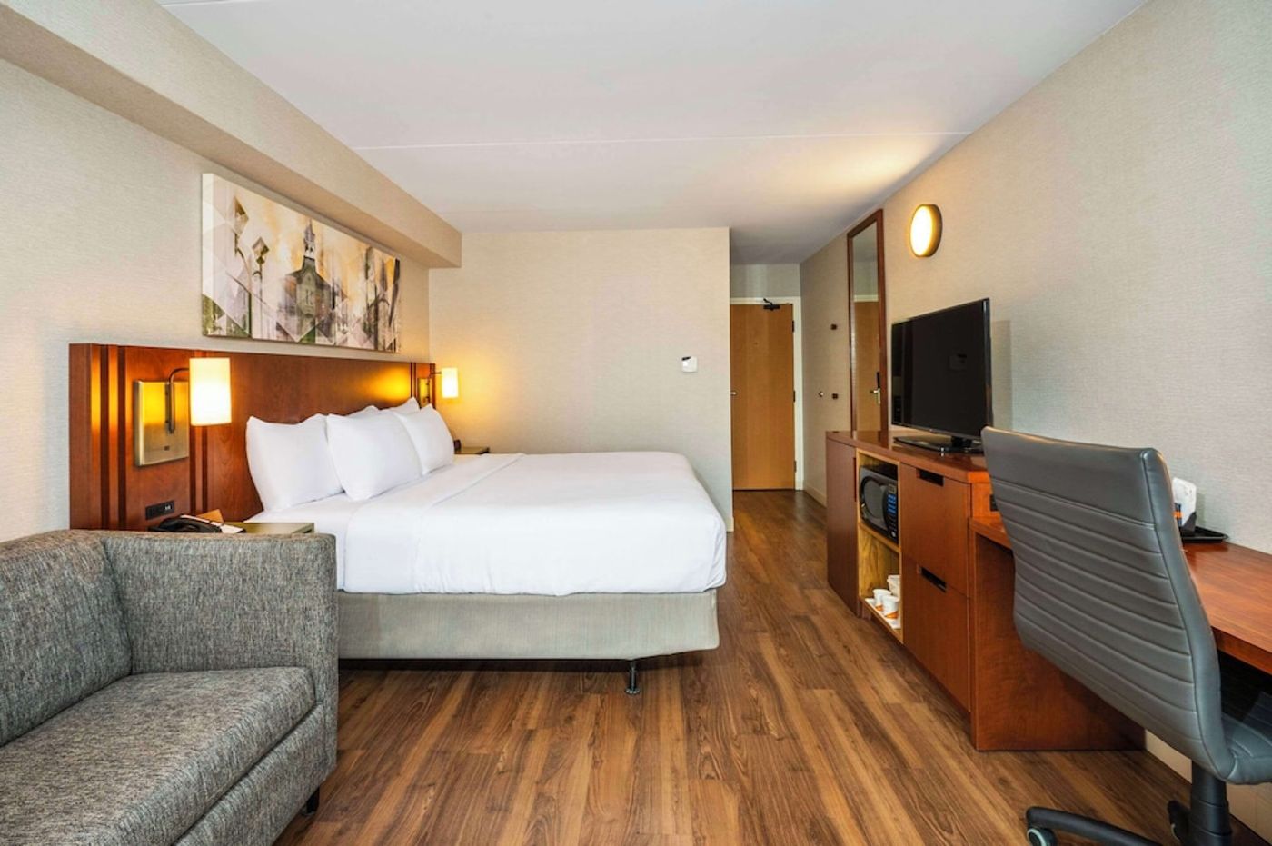 expedia-3162743-30