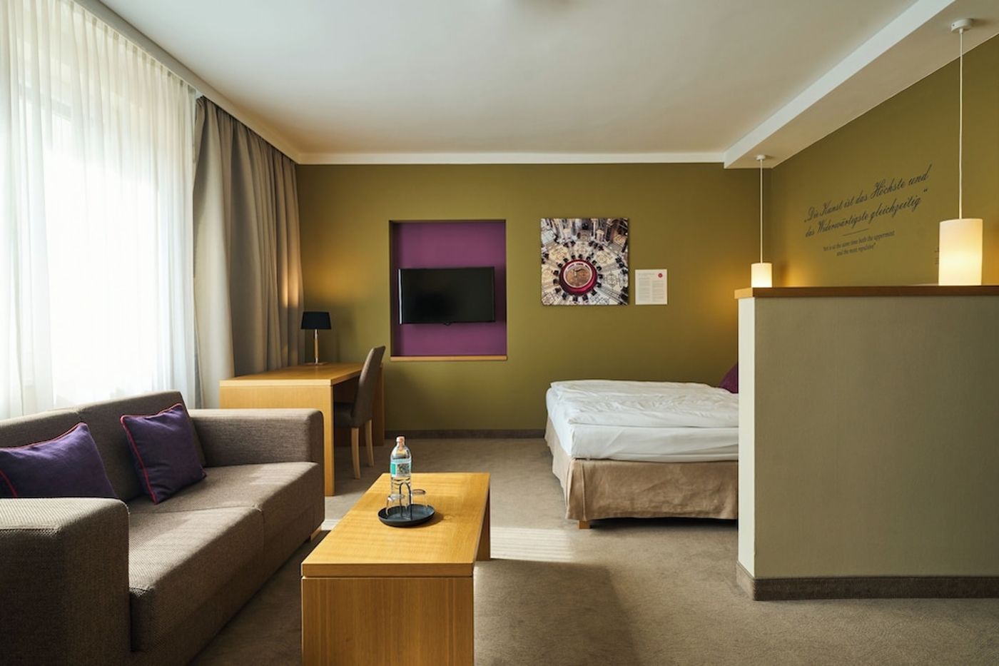 expedia-3163947-4