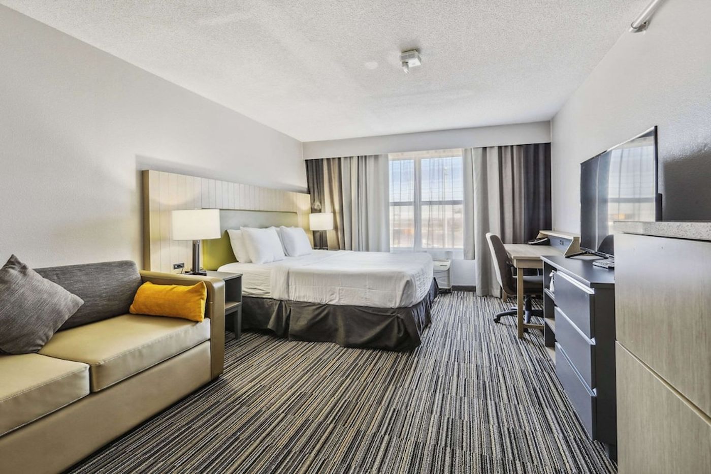 expedia-3162037-12