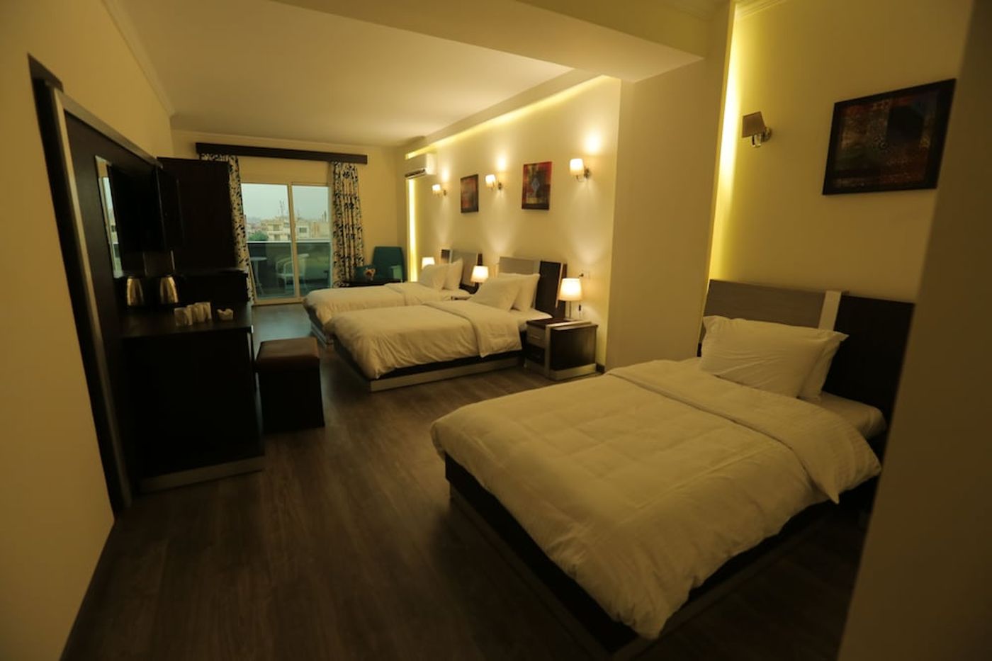 expedia-3163003-24