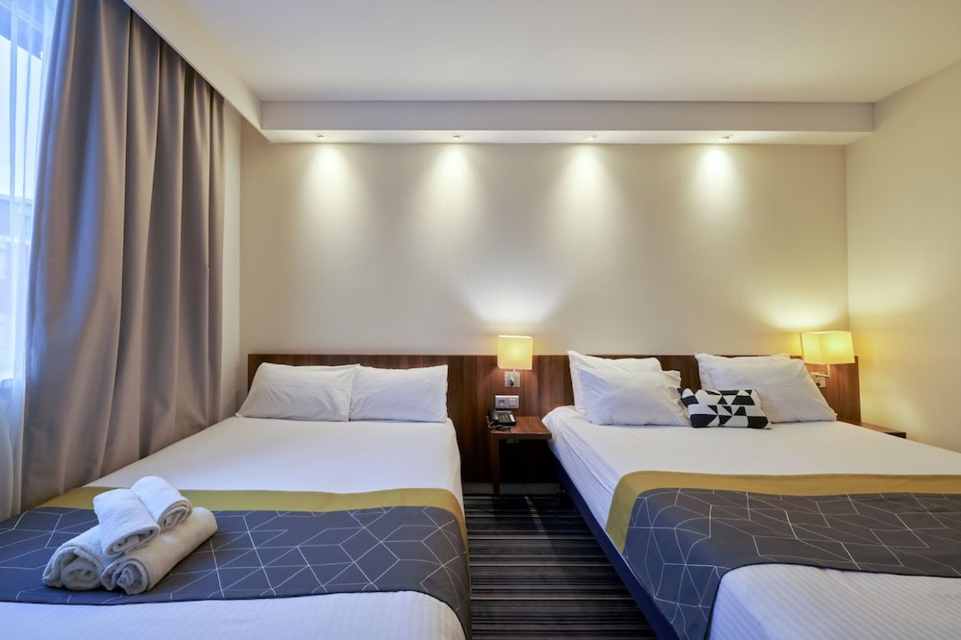 expedia-3034806-25