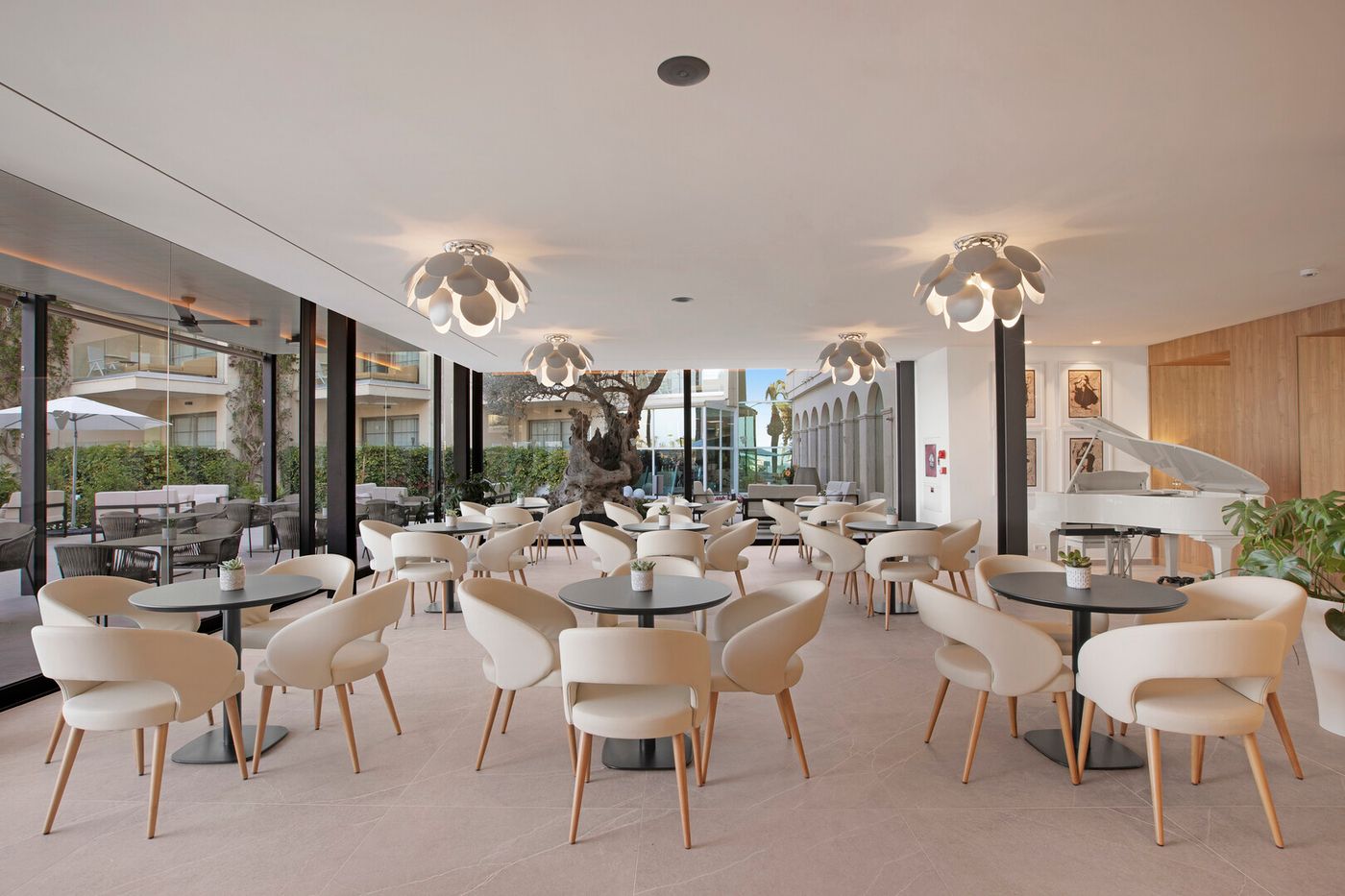 Viva Golf - Adults Only 18+