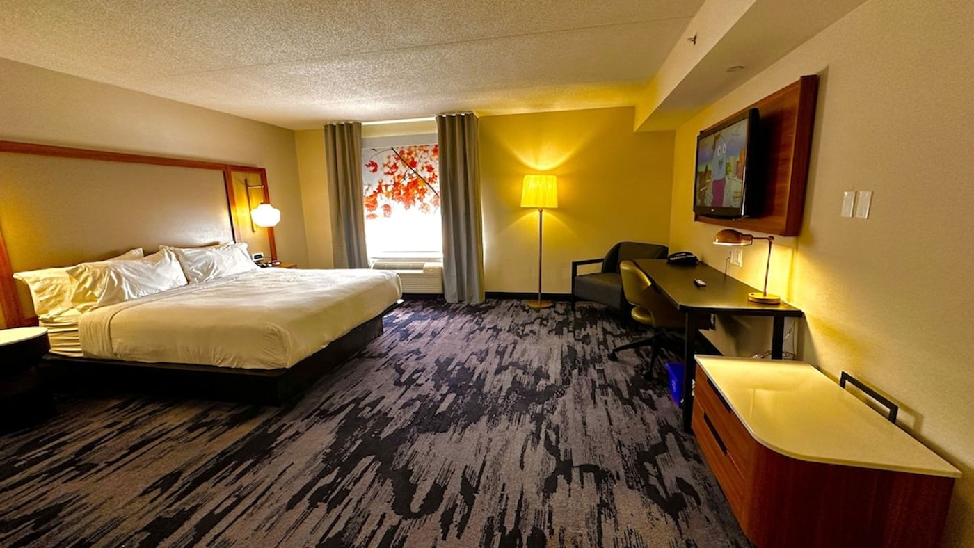 expedia-3163877-26
