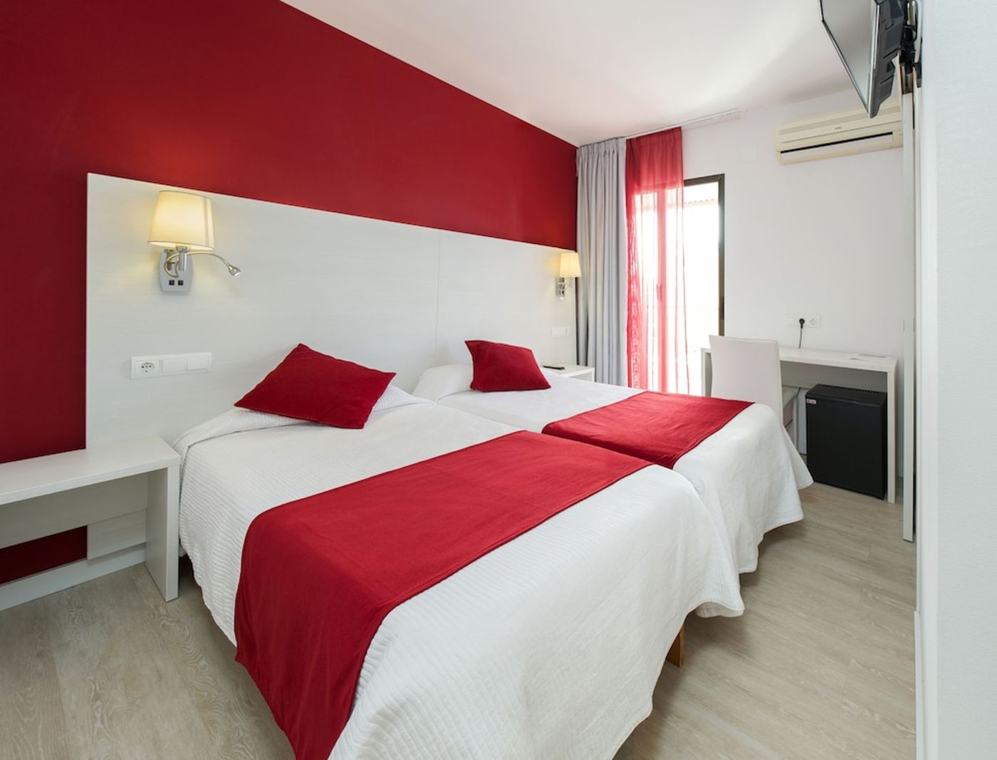 expedia-3166493-1