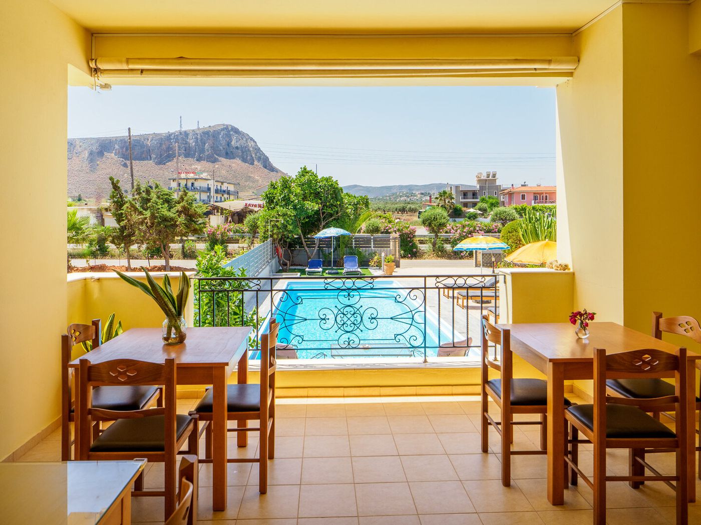 Fotis Studios & Apartments