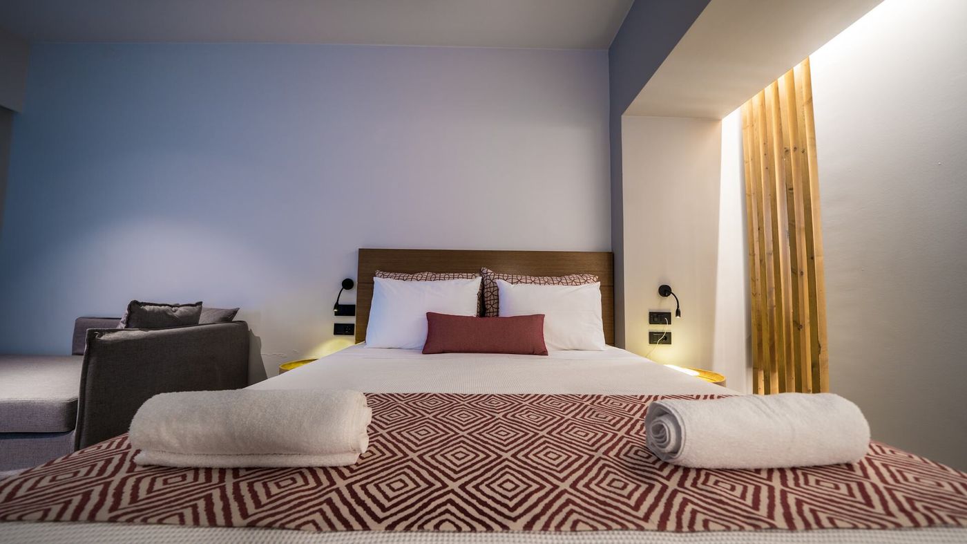 Harmony Crest Resort - Adults Only