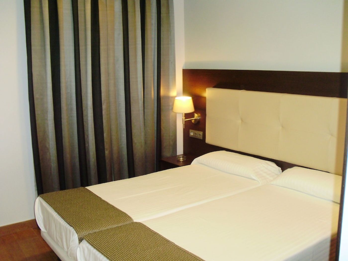 expedia-3159692-8