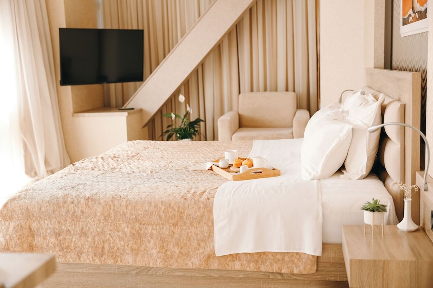 expedia-3157300-4