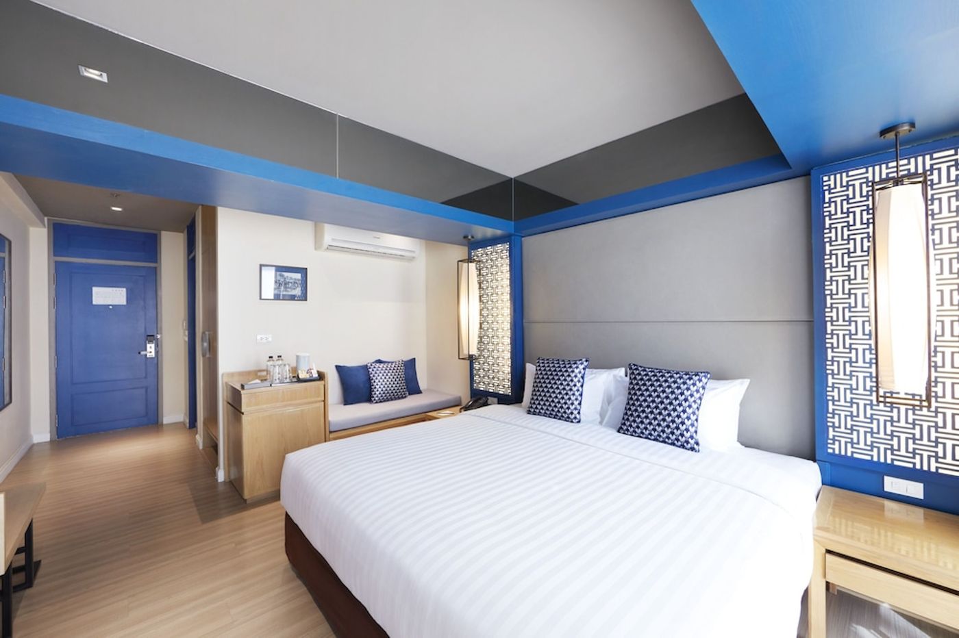expedia-3158018-25