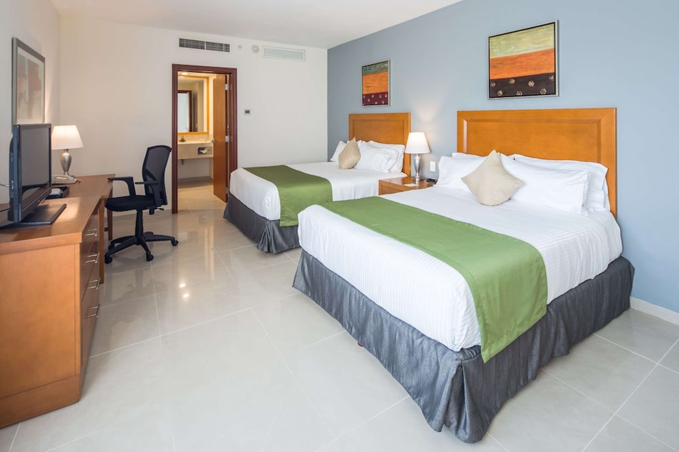expedia-3166539-21