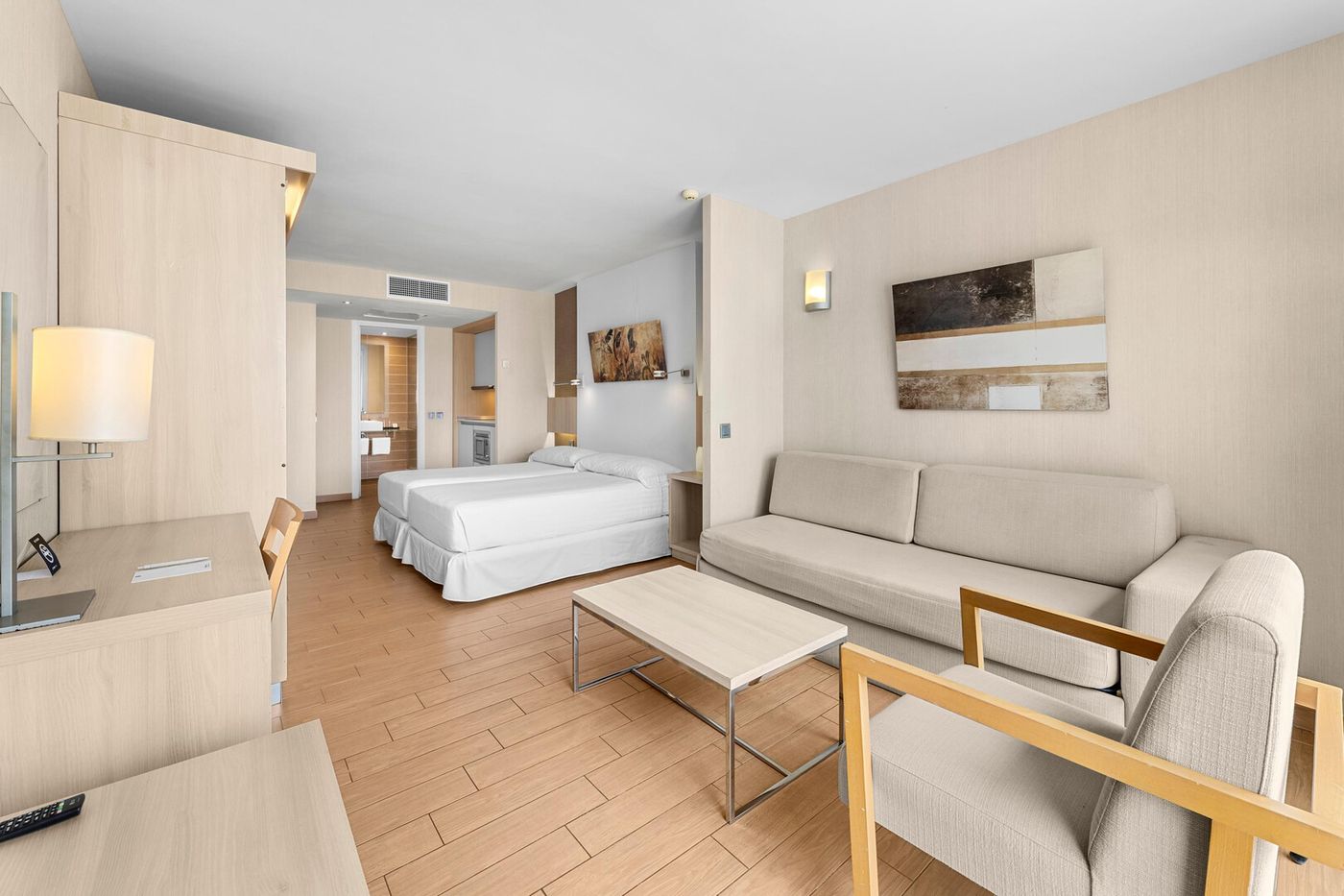 17.03.26 THB Lanzarote Beach